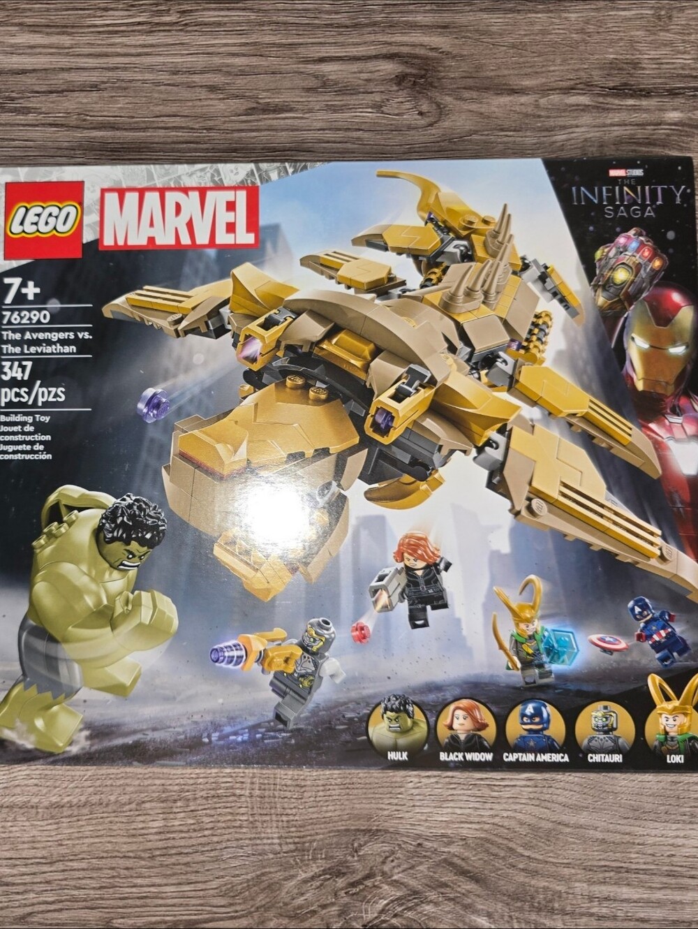 LEGO Marvel Gold and Black Infinity Saga Spider-Force Ship